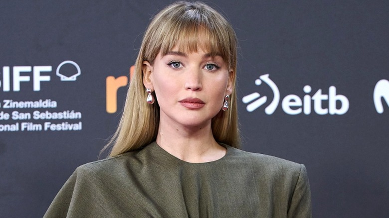 Jennifer Lawrence in green dress with bangs at the 2025 San Sebastian International Film Festival