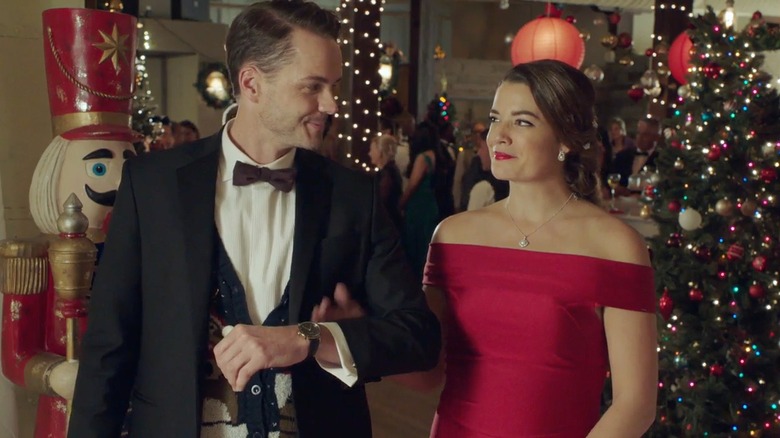 Kimberley Sustad and Paul Campbell in "Christmas by Starlight"