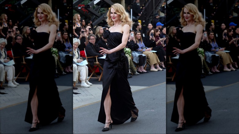 Nicole kidman walking