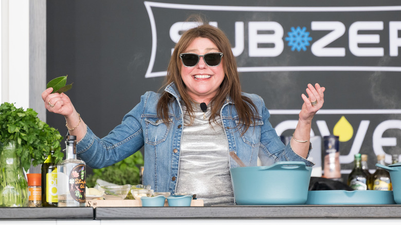 Rachael Ray wearing sunglasses at the SOBEWFF in 2025