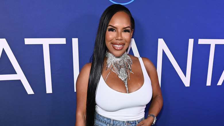 Kelli Ferrell posing at an event