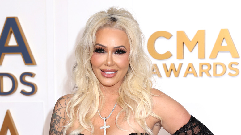 Bunnie Xo posing at the CMA Awards in 2023