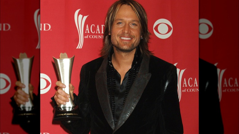 Keith Urban smiling at the 41st Annual Academy of Country Music awards