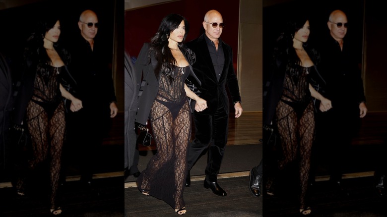 Lauren Sánchez Bezos and Jeff Bezos walking