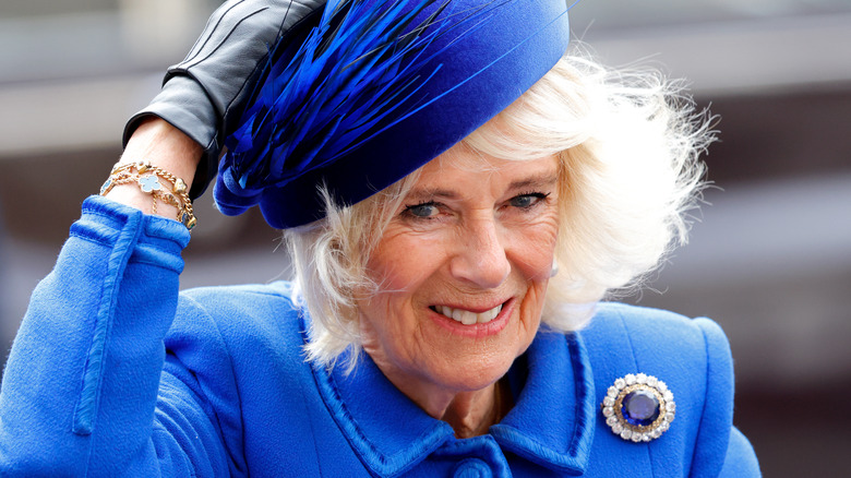 Queen Elizabeth II wearing emeralds