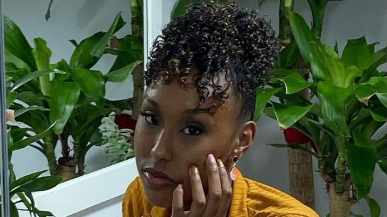 Woman with pineapple ponytail