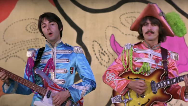 The beatles "Hello goodbye" music video