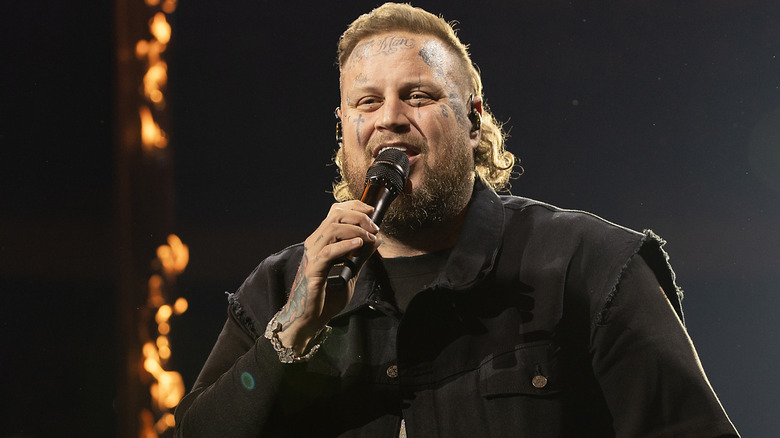 Jelly Roll performing at Rogers Arena in 2025