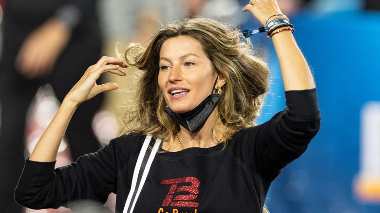 Gisele Bündchen smiling at an event