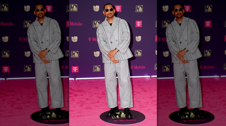 Will Smith posing at Premio Lo Nuestro