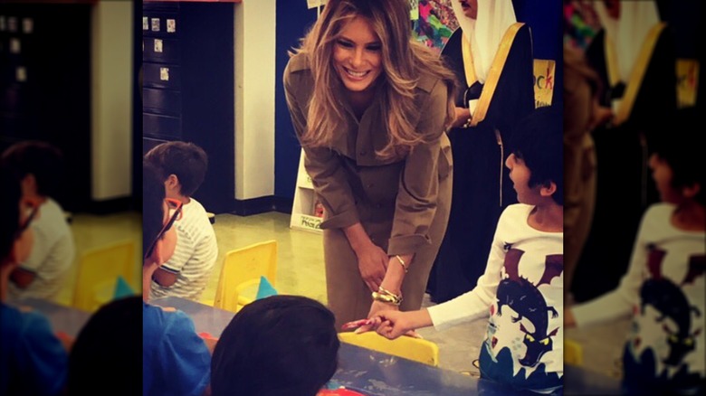 Melania Trump chats with several children in Saudi Arabia