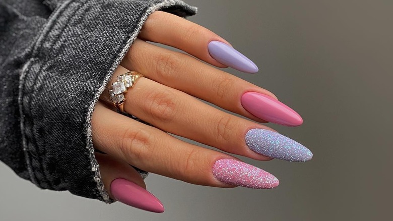 Purple and pink nails 