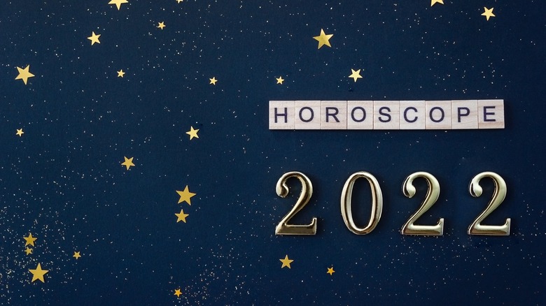 Horoscope 2022 graphic 
