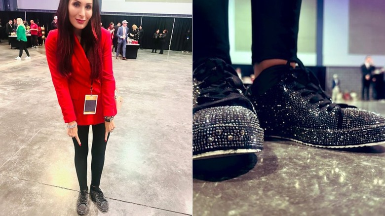 Laura Loomer pointing to her sparkly shoes