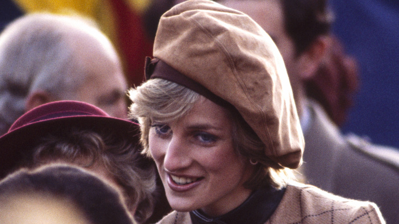 Princess Diana smiling to crowds
