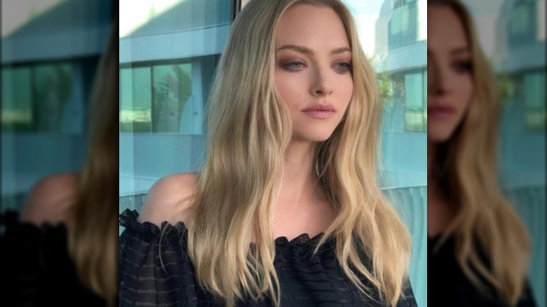 Amanda Seyfried with long waves