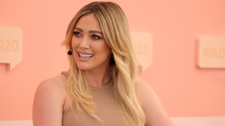 Hilary Duff with long, layered waves