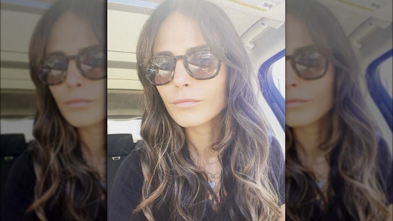 Jordana Brewster with long waves