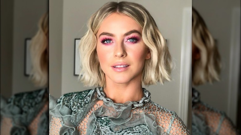 Julianne Hough with blunt short waves