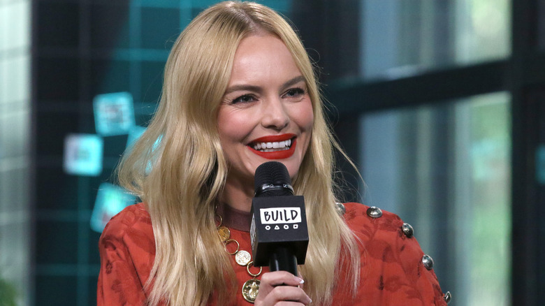Kate Bosworth with loose, beach waves