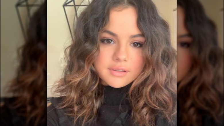 Selena Gomez with natural waves