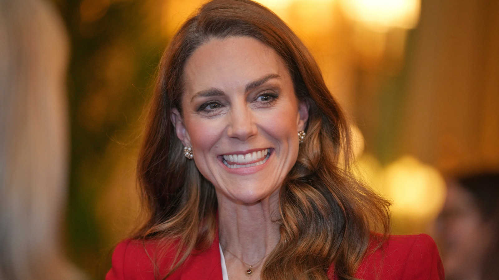 <a href="https://www.thelist.com/2230037/times-kate-middleton-handled-backlash-with-grace-of-a-queen/" target="_blank">5 Times Kate Middleton Handled Public Backlash With The Grace Of A True Queen</a>