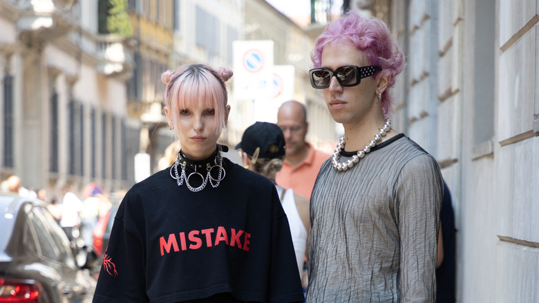 Two people wearing grunge fashion