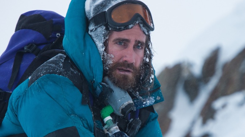 Jake Gyllenhaal covered in snow in "Everest"