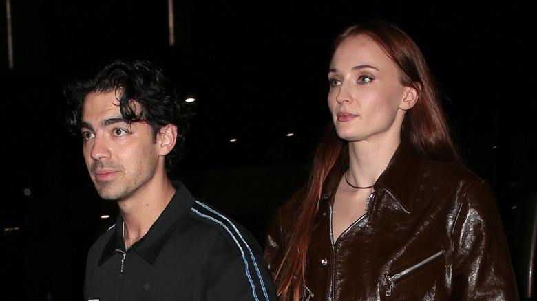 Joe Jonas Sophie Turner walking