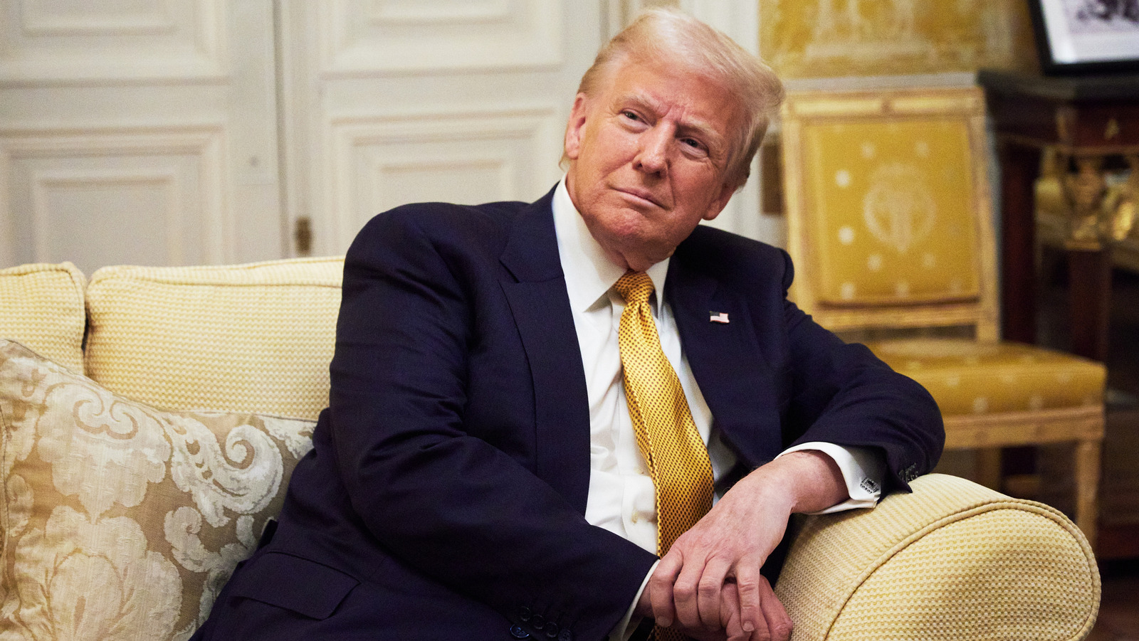 <a href="https://www.thelist.com/1738982/people-trump-inner-circle-once-hated-him/" target="_blank">6 People In Trump’s Inner Circle Who Once Hated Him</a>