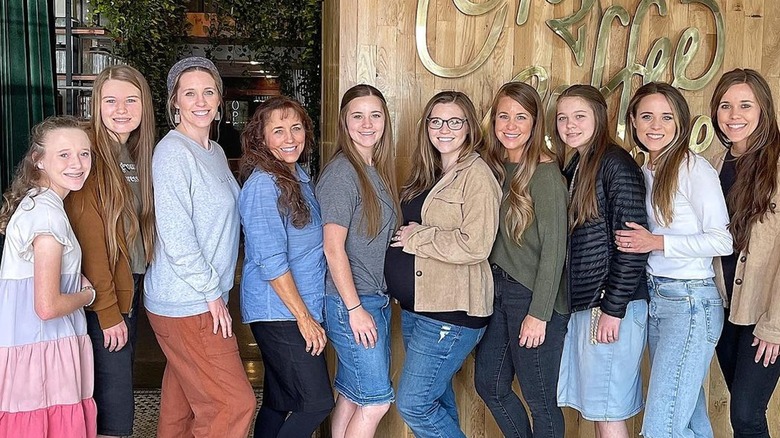 Michelle Duggar and 9 daughters 