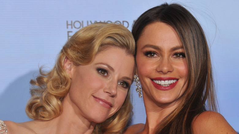Julie Bowen and Sof&iacute;a Vergara at the 69th Golden Globes in 2012