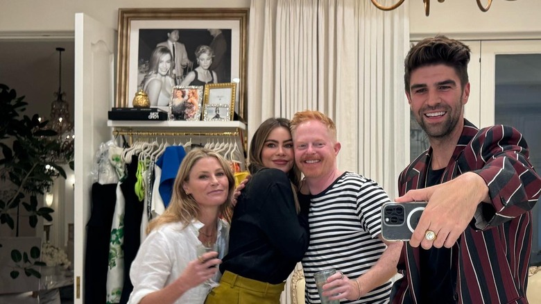 Sofía Vergara, Julie Bowen, Jesse Tyler Ferguson and Justin Mikita in a selfie taken at Vergara's house