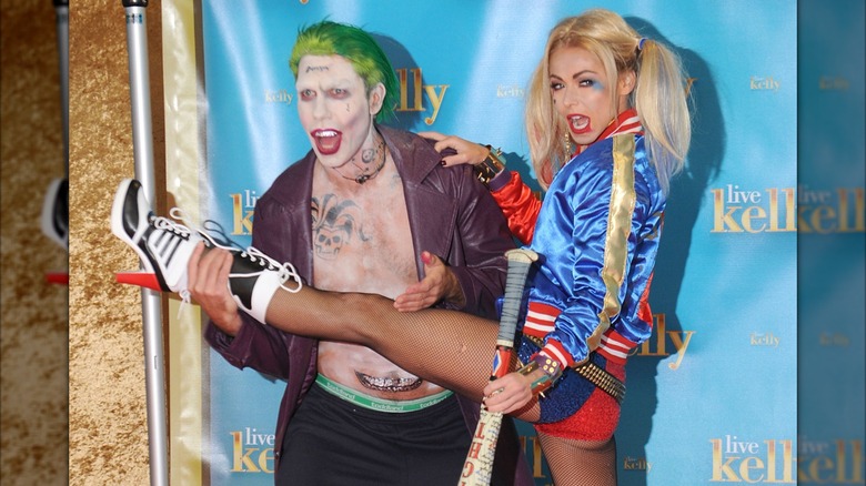 Jerry O'Connell and Kelly Ripa as the Joker and Harley Quinn for Halloween (2016)