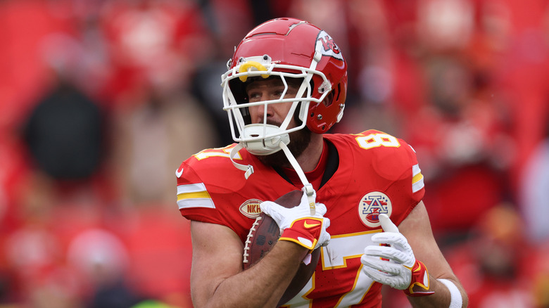 Travis Kelce photographed at the game against the Las Vegas Raiders on December 25, 2023