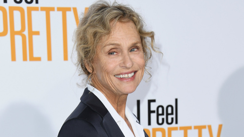 Lauren Hutton smiling at the premiere of I Feel Pretty