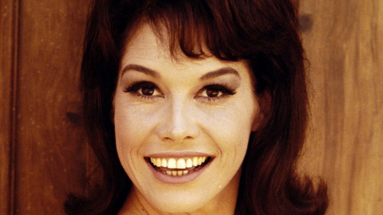 Mary Tyler Moore smiling 