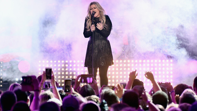 Kelly Clarkson performs onstage at the 2018 CMT Music Awards at Bridgestone Arena on June 6, 2018