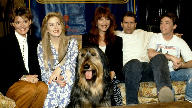 The cast of "Married... with Children" pose for a publicity photo