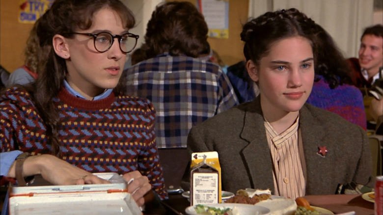 Sarah Jessica Parker and Amy Linker in "Square Pegs"