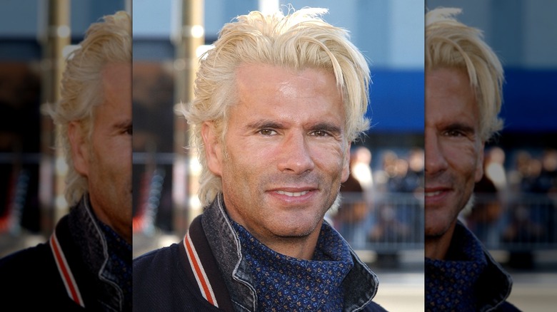 Lorenzo Lamas with blond hair at a Harley-Davidson event in 2002