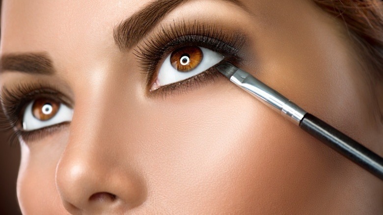 Scotch Tape Makeup Hacks Applying Eyeshadow Tutorial
