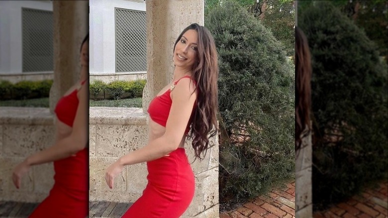 Amira Lollysa poses in a picture for her Instagram