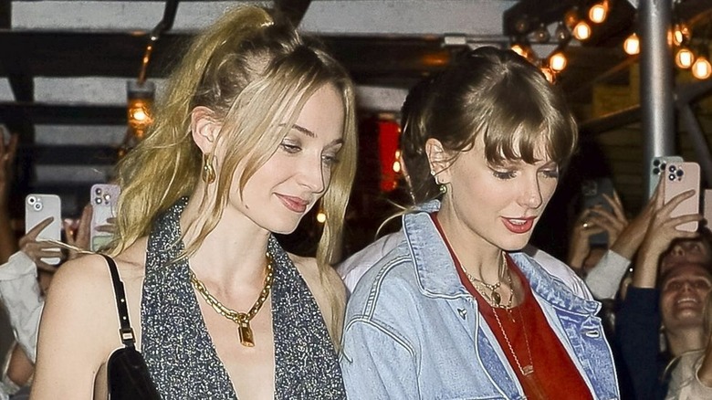 Sophie Turner and Taylor Swift walking together