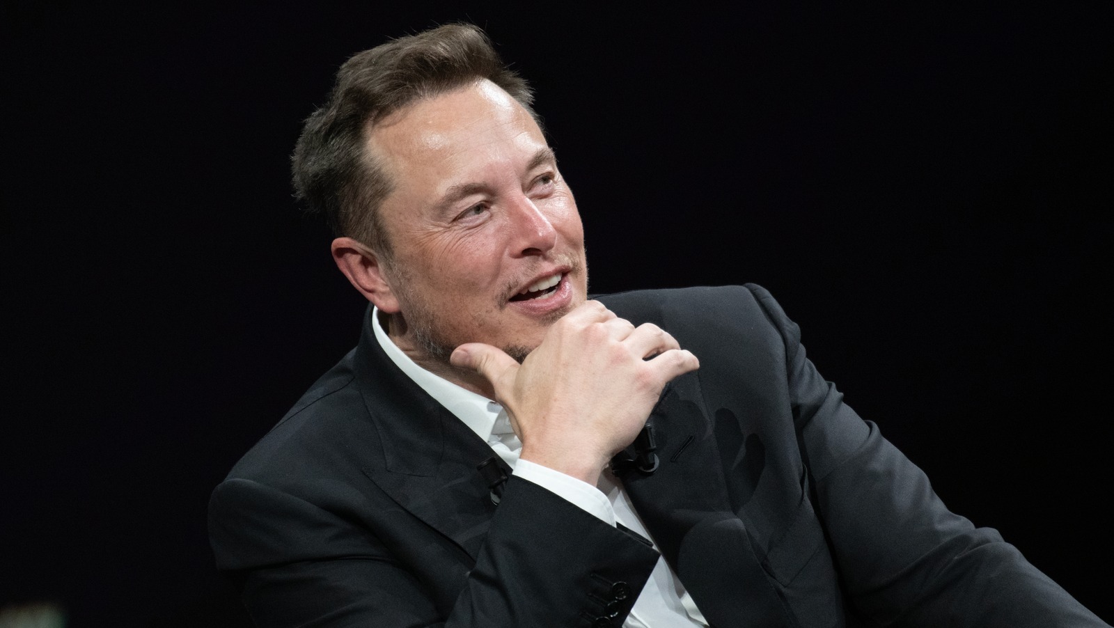 <a href="https://www.thelist.com/1810203/elon-musk-big-bang-theory-guest-star/" target="_blank">A Look Back At The Time Elon Musk Guest Starred On The Big Bang Theory</a>