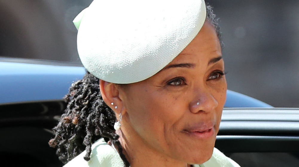 Doria Ragland wearing fascinator