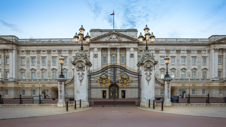 Buckingham Palace with the gates closed