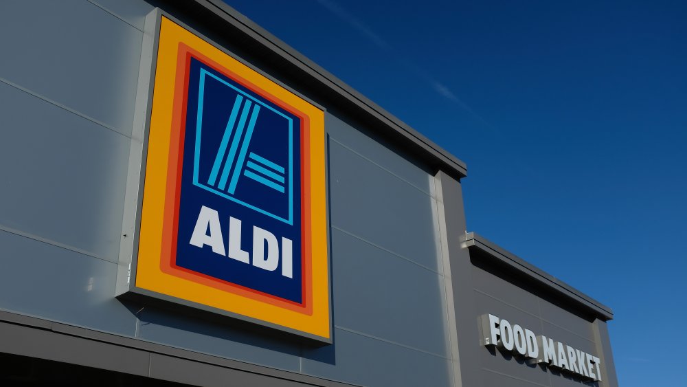 Aldi sign