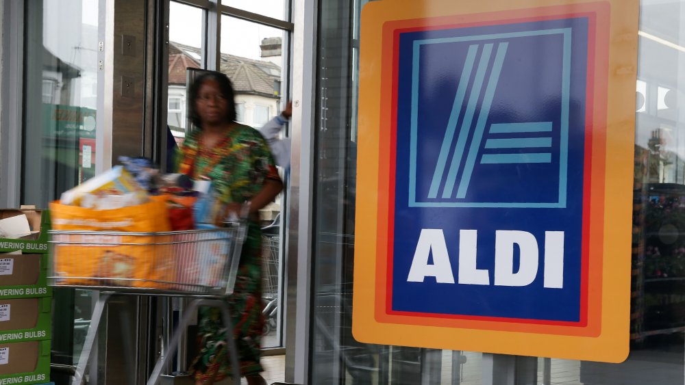 Aldi shopper