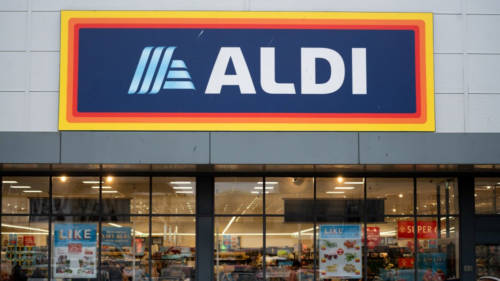 Aldi sign